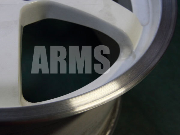岐阜のホイール修理 ARMS