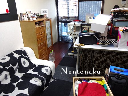 NANTONAKU　ブラックリメイクシート張り第２段　家具の移動から　4