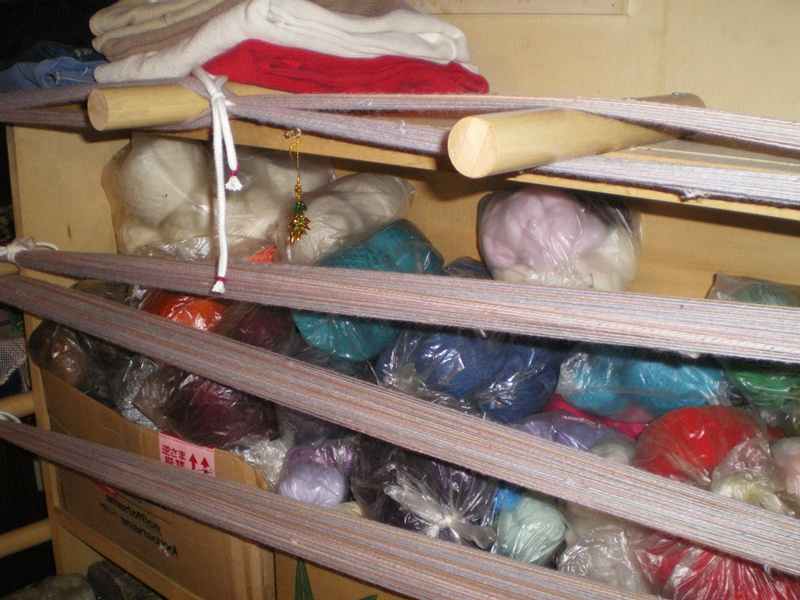 手織り 自作の道具、糸綜絖結び台、12穴の羽子板と経糸ガイド | ゆっくり暮らす日々ー編んだり織ったり片づけたり