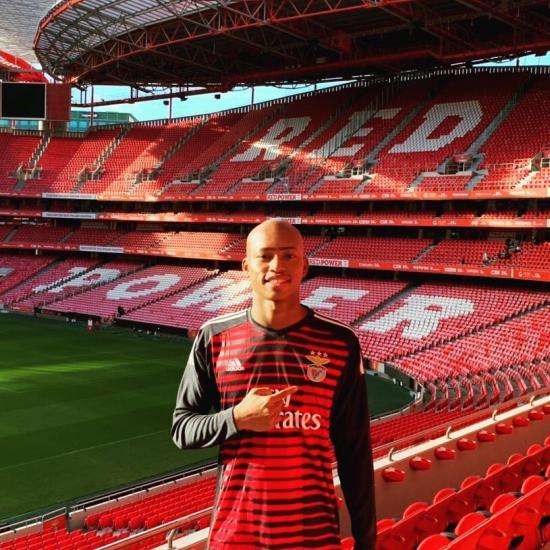 Benfica sign 18 year old Japanese keeper Leo Kokubo from Kashiwa Reysol