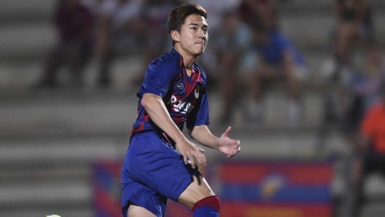 first minutes of Hiroki Abe with the Barça b